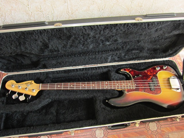 Fender_Precision_Bass_1969